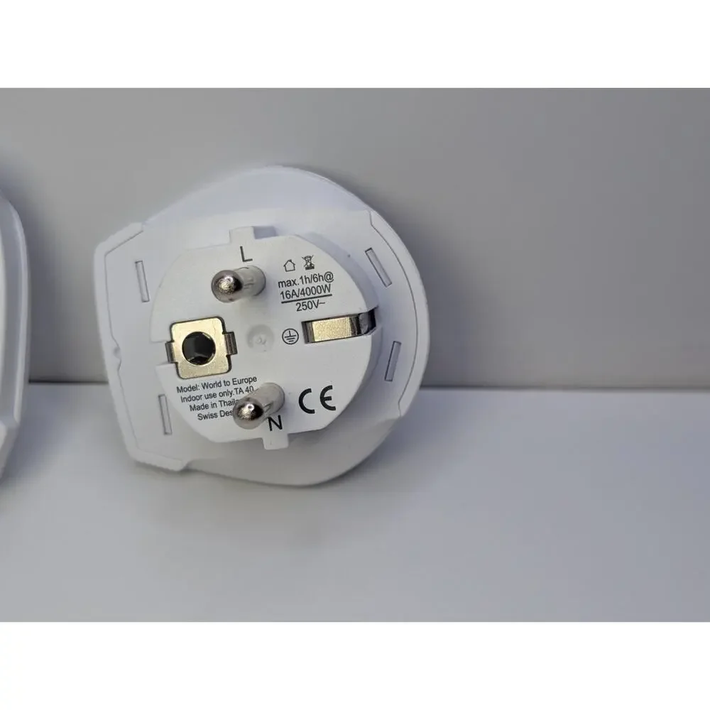 OREI M8+ World Travel Adapter PRO Universal Plug Adapter USB EU Set Untested
